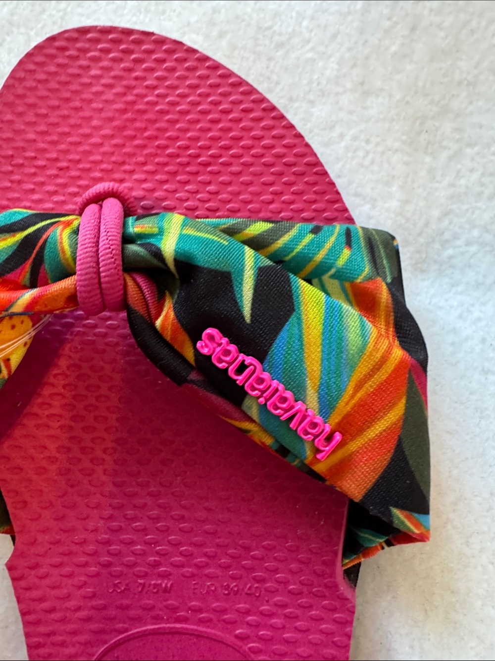 NWT Havaianas Tropical Bow Flip Flops Pink Brazil Sandals US 7/8 - Picture 3 of 7
